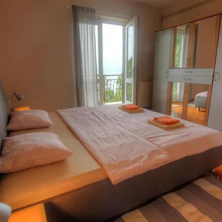 Lena Apartment *
