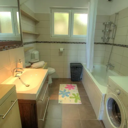 Lena Apartment